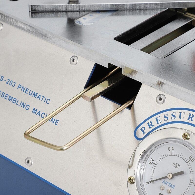 Bench-Top Type Picture Frame Underpinner Desktop Pneumatic Nail Angle Machine