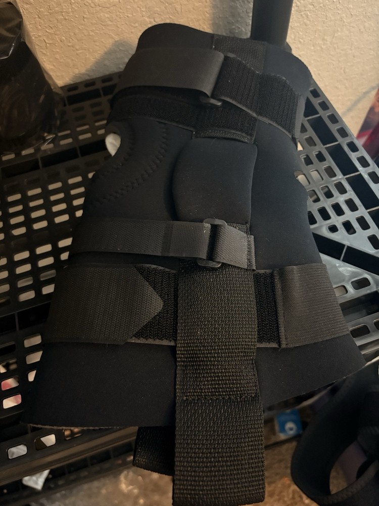 Knee Brace