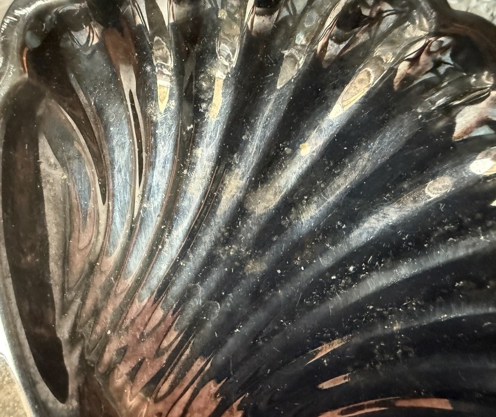 Silver Plated Three Scallop Shell Shaped Serving Dish Center Dolphin Handle