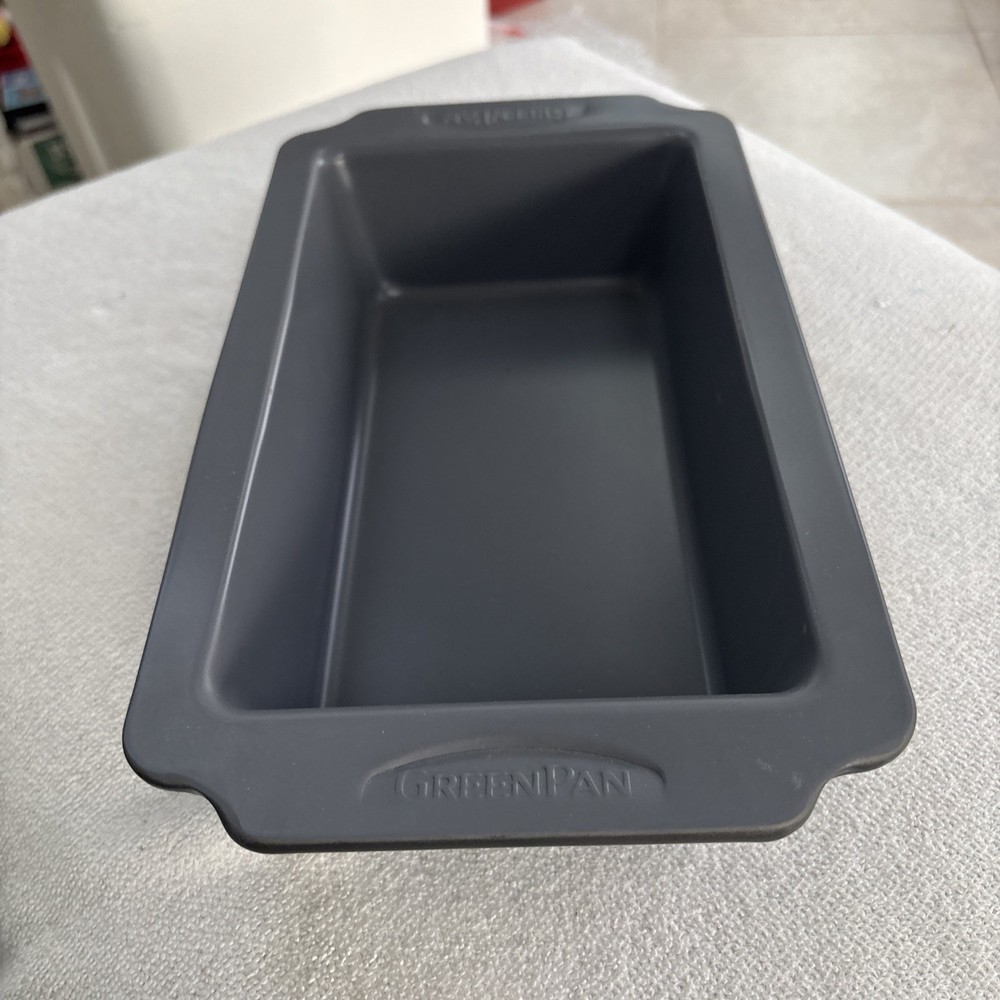 green pan Bread Or Meatloaf Pan
