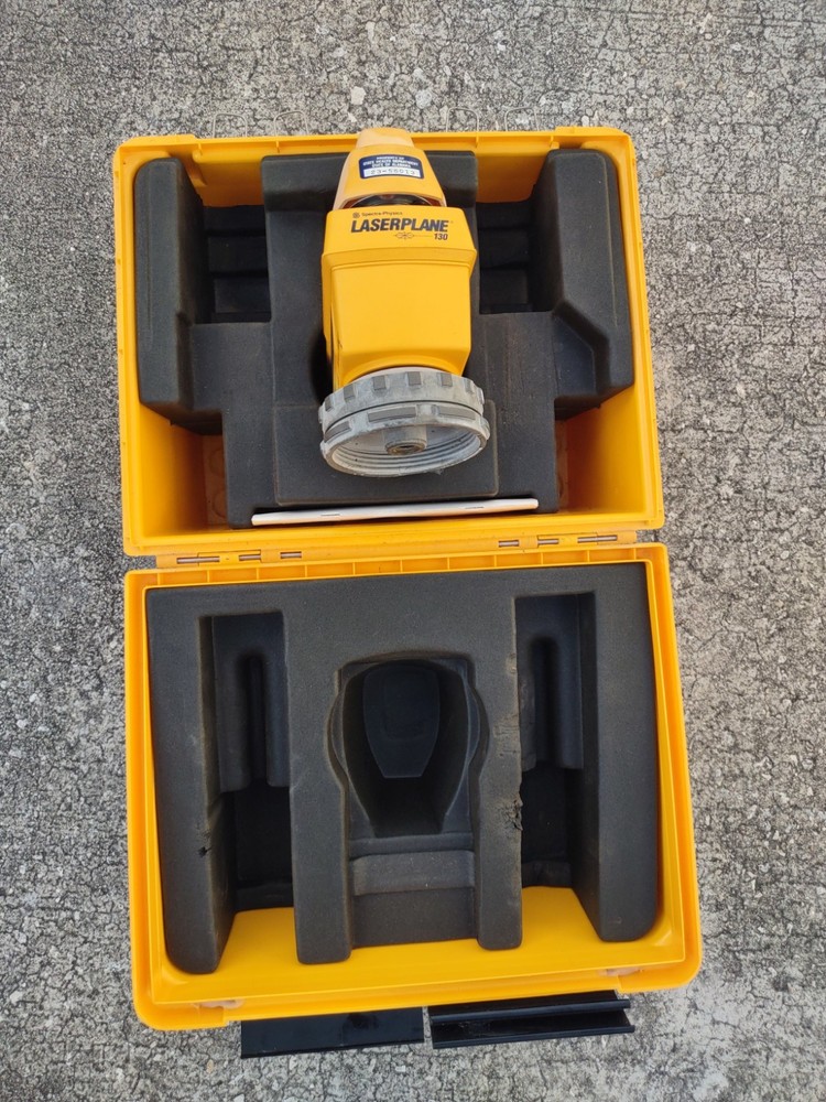 Spectra Physics Laser Plane Leveling System 130 with Case & Manual