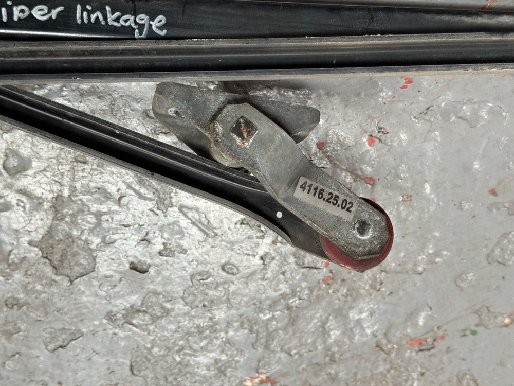 DAF XF 2016 WIPER LINKAGE