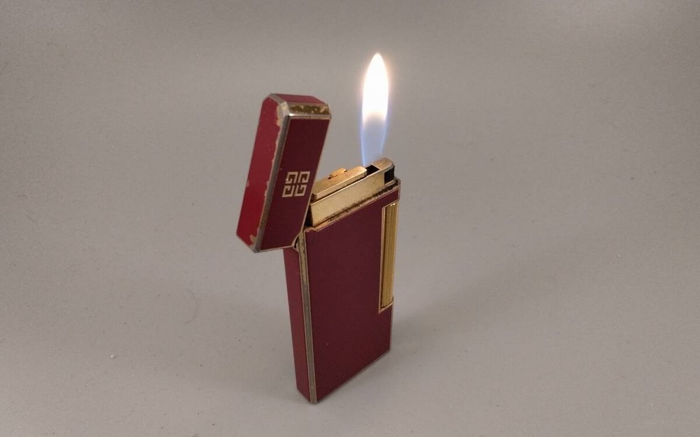 Fully Working Givenchy Lighter・GV2000・Engine・