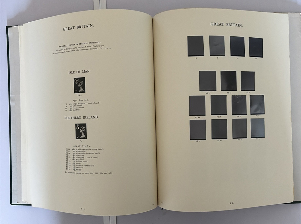 Stanley Gibbons Great Britain Windsor Stamp Album Volume II 1970-1981, Good used