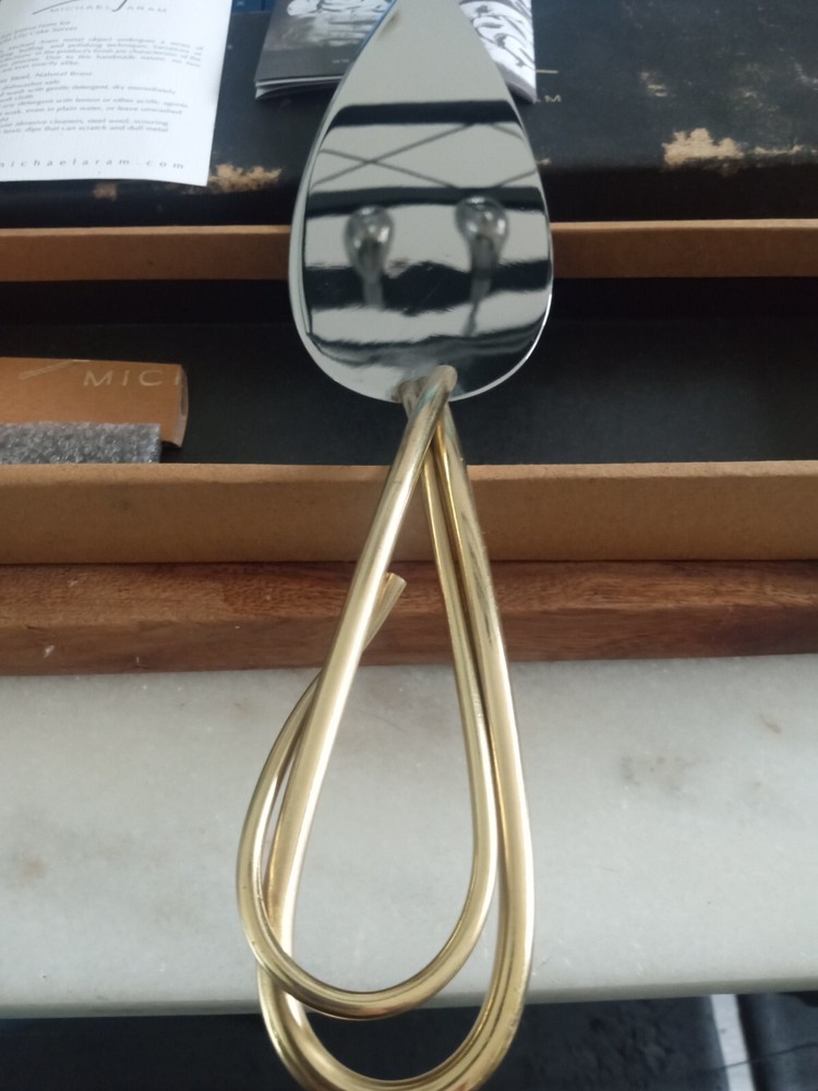 Calla Lily Stainless Steel Cake Server