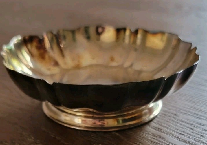 ONEIDA Silversmiths Silver Plated Candy Dish Bowl Scalloped Vintage 5"