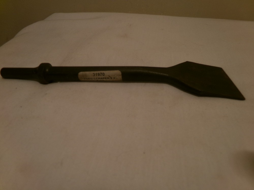 Pneumatic Scraper  2" x  8 1/2"  -  31970