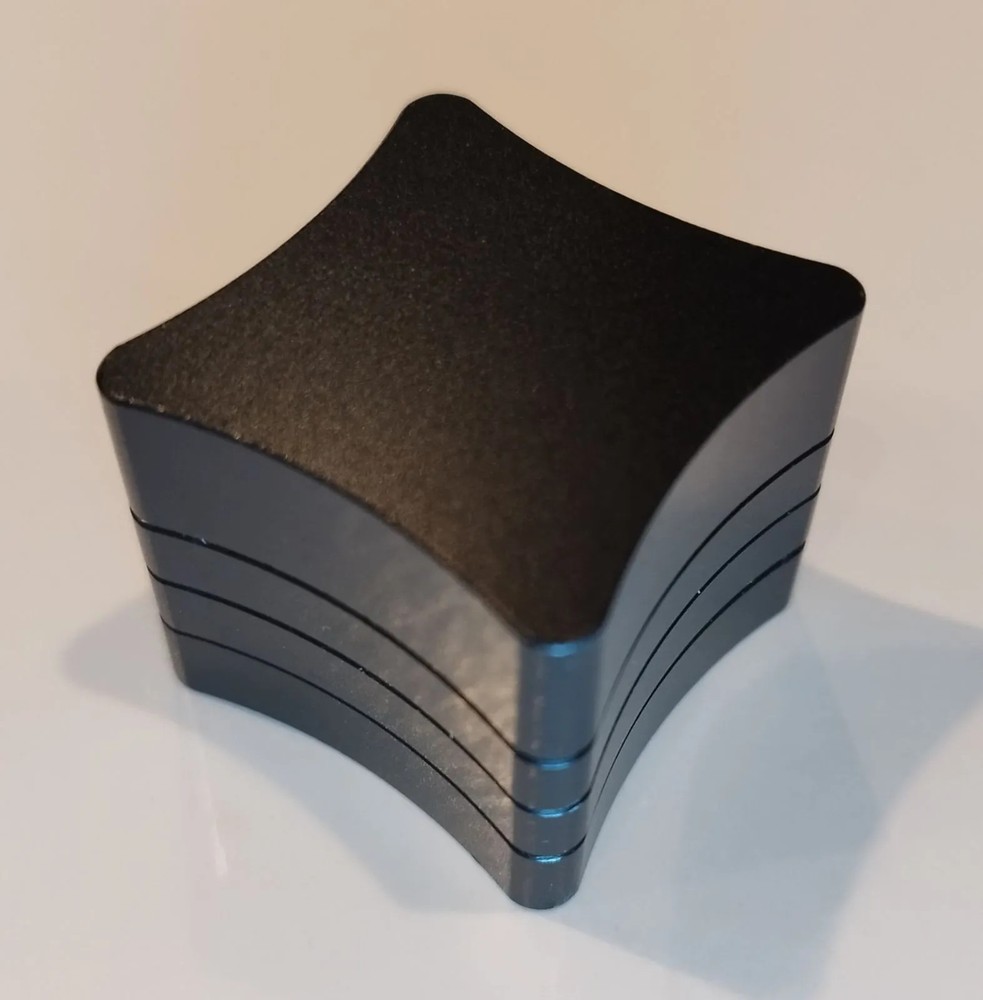 Brand New Magnetic Billiard Chalk Case