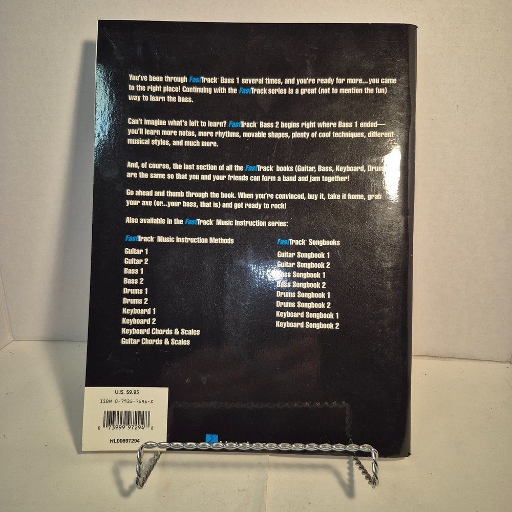 Hal Leonard FastTrack Bass Method Book 2 plus CD