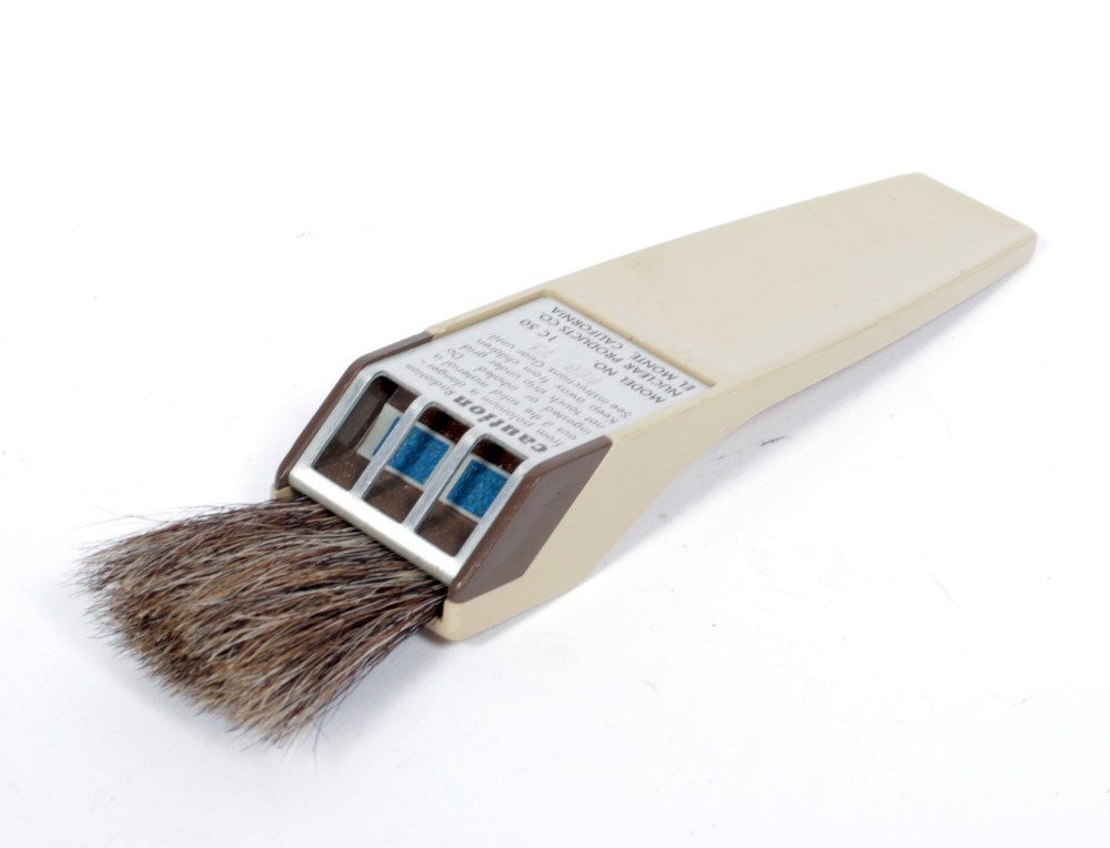 Staticmaster ionizing dust brush with box #1979