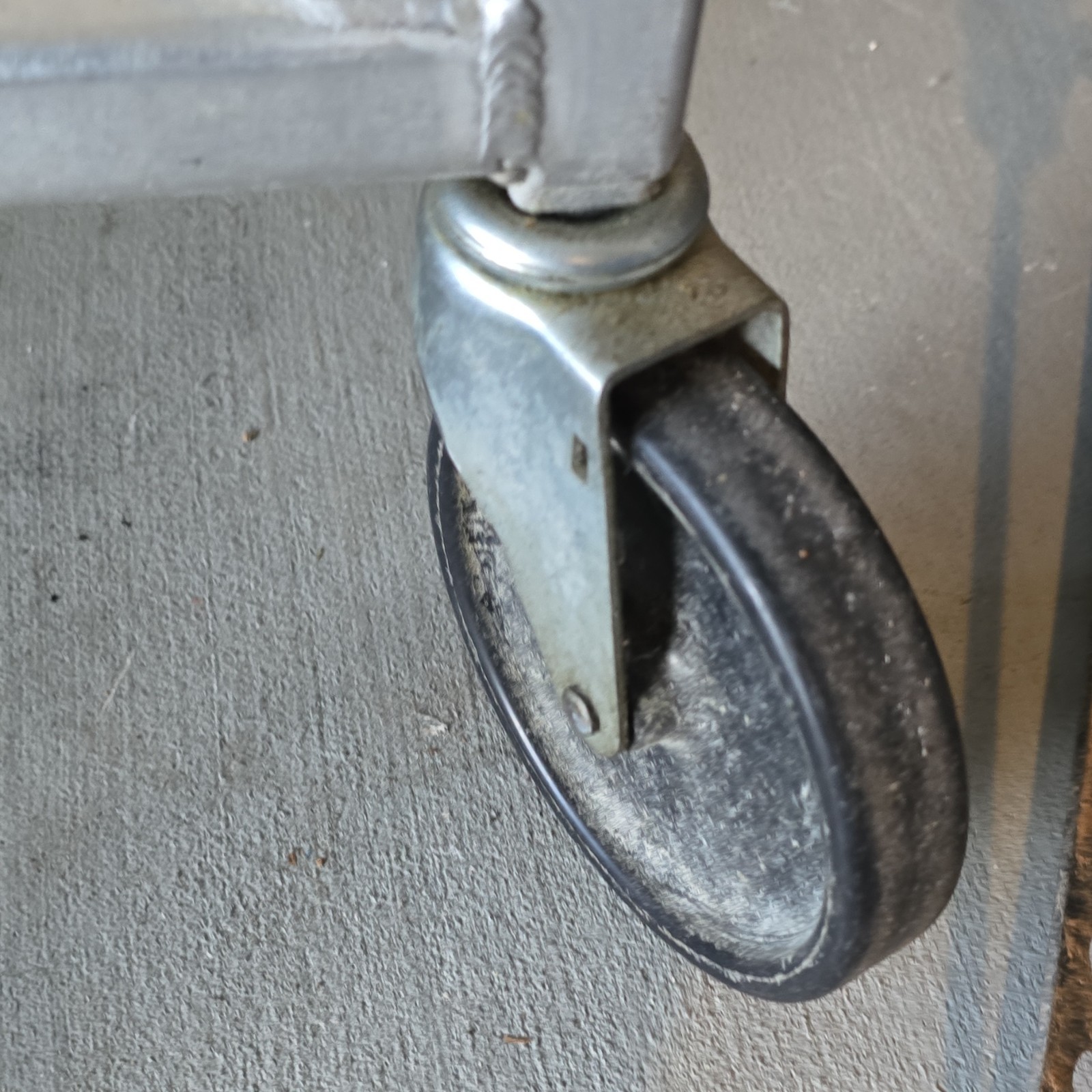 New Age Industrial Aluminum Full Height End Load Bakery Rack Full Size Pans