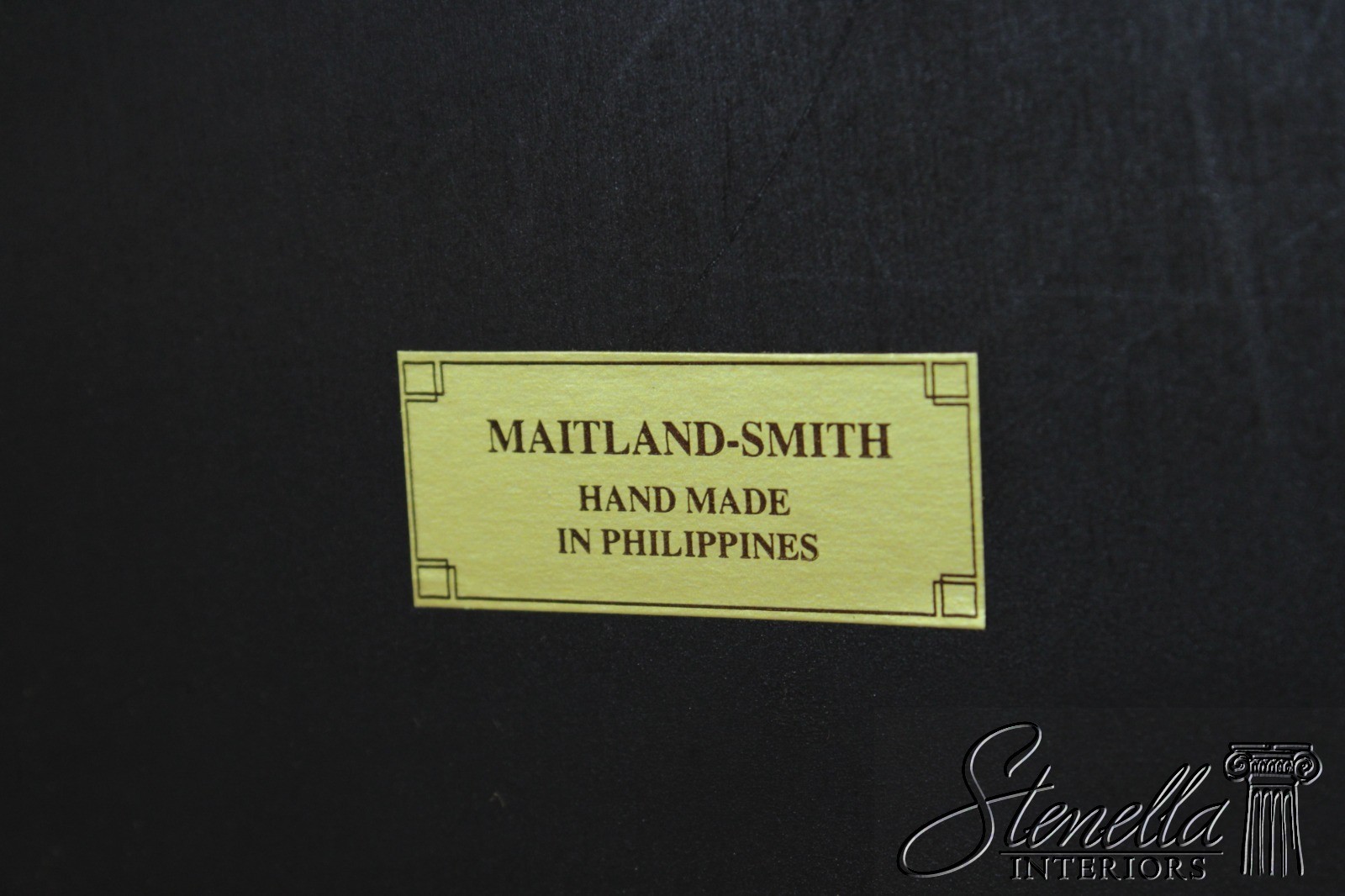 72329: MAITLAND SMITH Burl Wood 3 Drawer Writing Desk Console