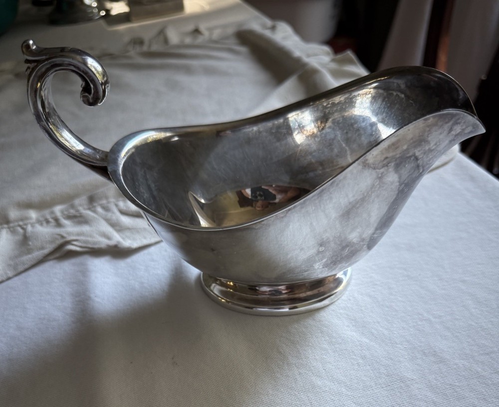 Vintage Mid Century Silver Plate Ornate Footed Gravy Boat