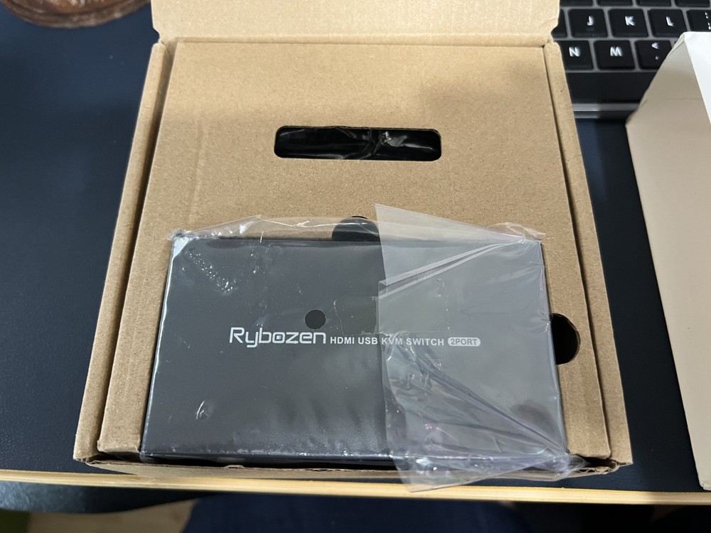 Rybozen HDMI USB KVM Switch