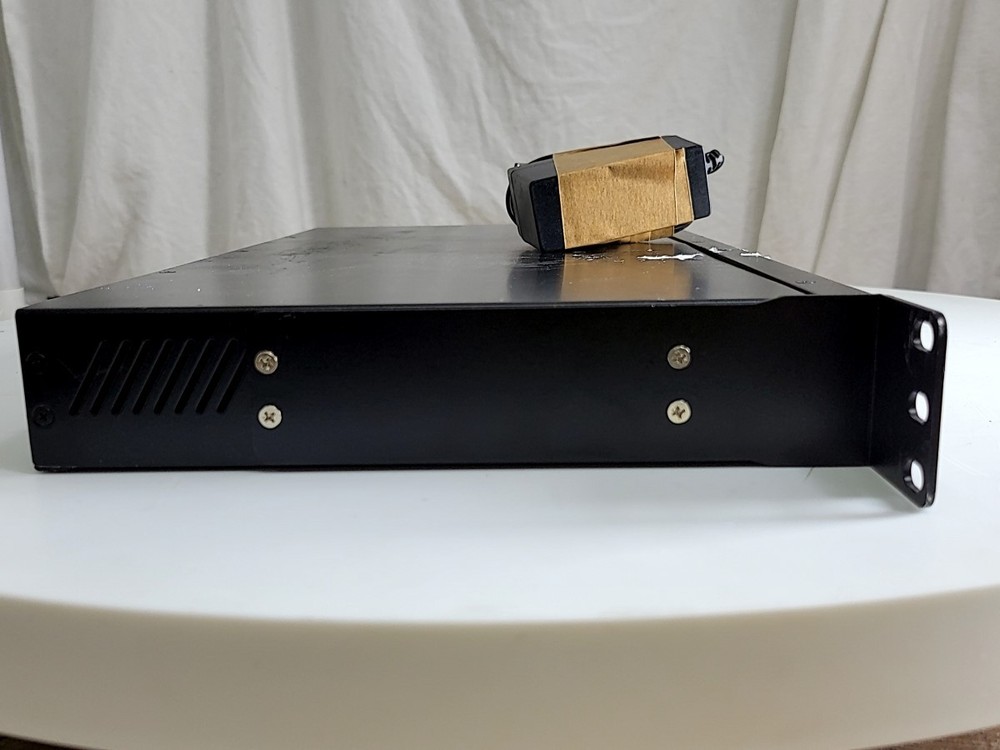 STARTECH SV841HDIE 8 Port KVM Switch