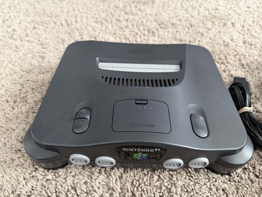Nintendo 64 N64 System Game Console Bundle W/ 4 Controllers 2 Rumble Paks Jumper