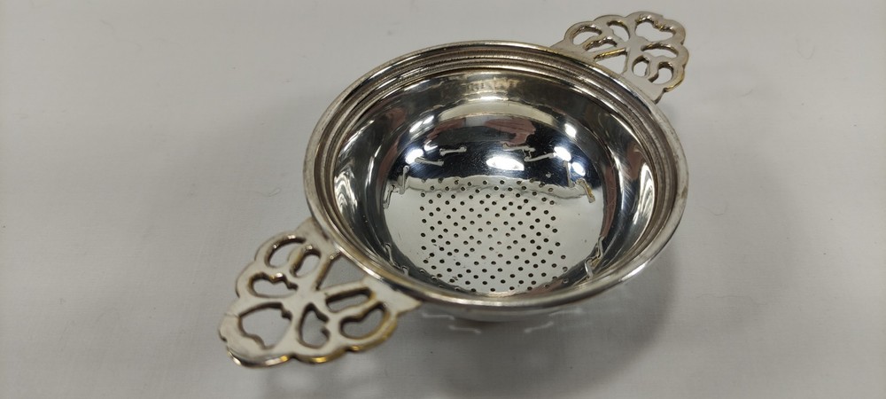 Vintage Silverplated Pierced Two-Handled Over Tea Service Cup Strainer Openwork