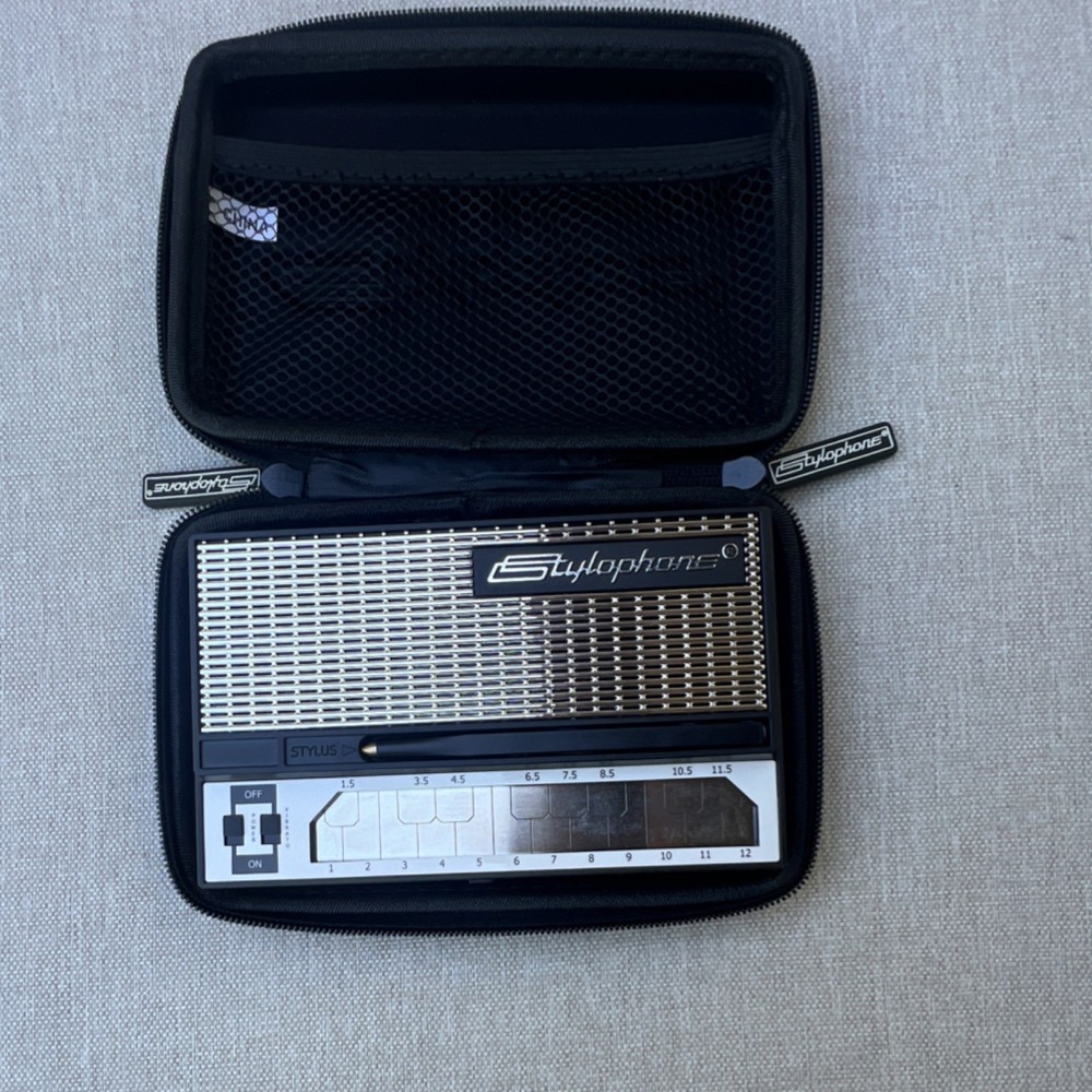 Dubreq Stylophone Electronic Keyboard 12-Key Synth Audio Out Case Stylus