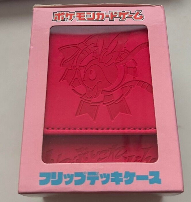 Pokemon Eevee Collection Flip Deck Case Sylveon Unopened 2017