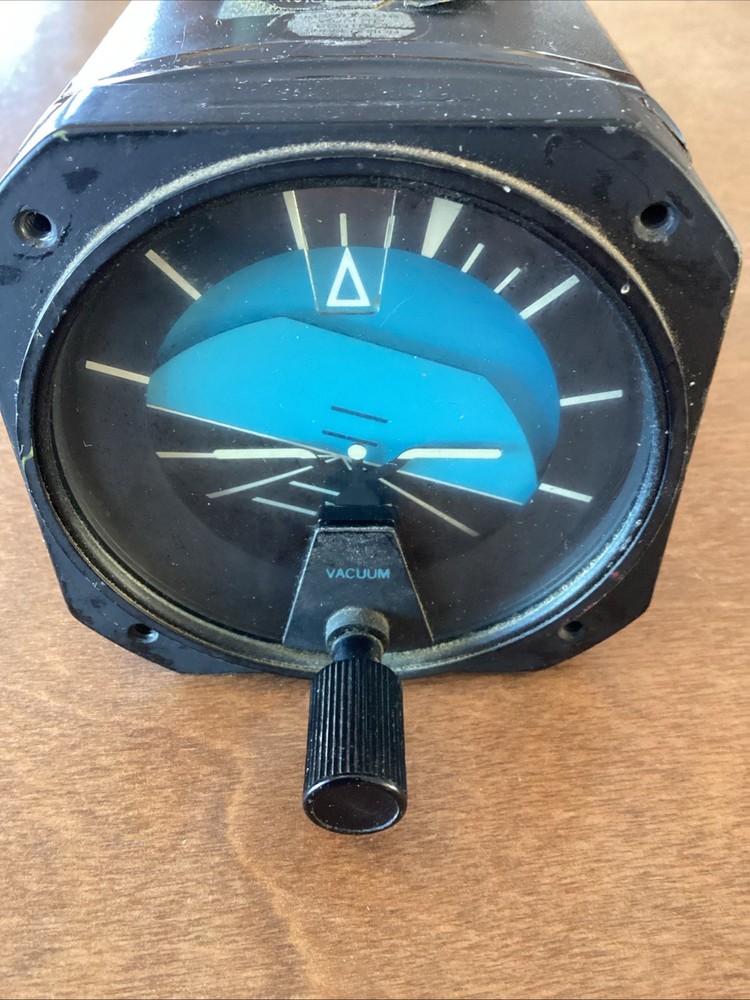 Cessna Attitude Gyro standard precision Vacuum