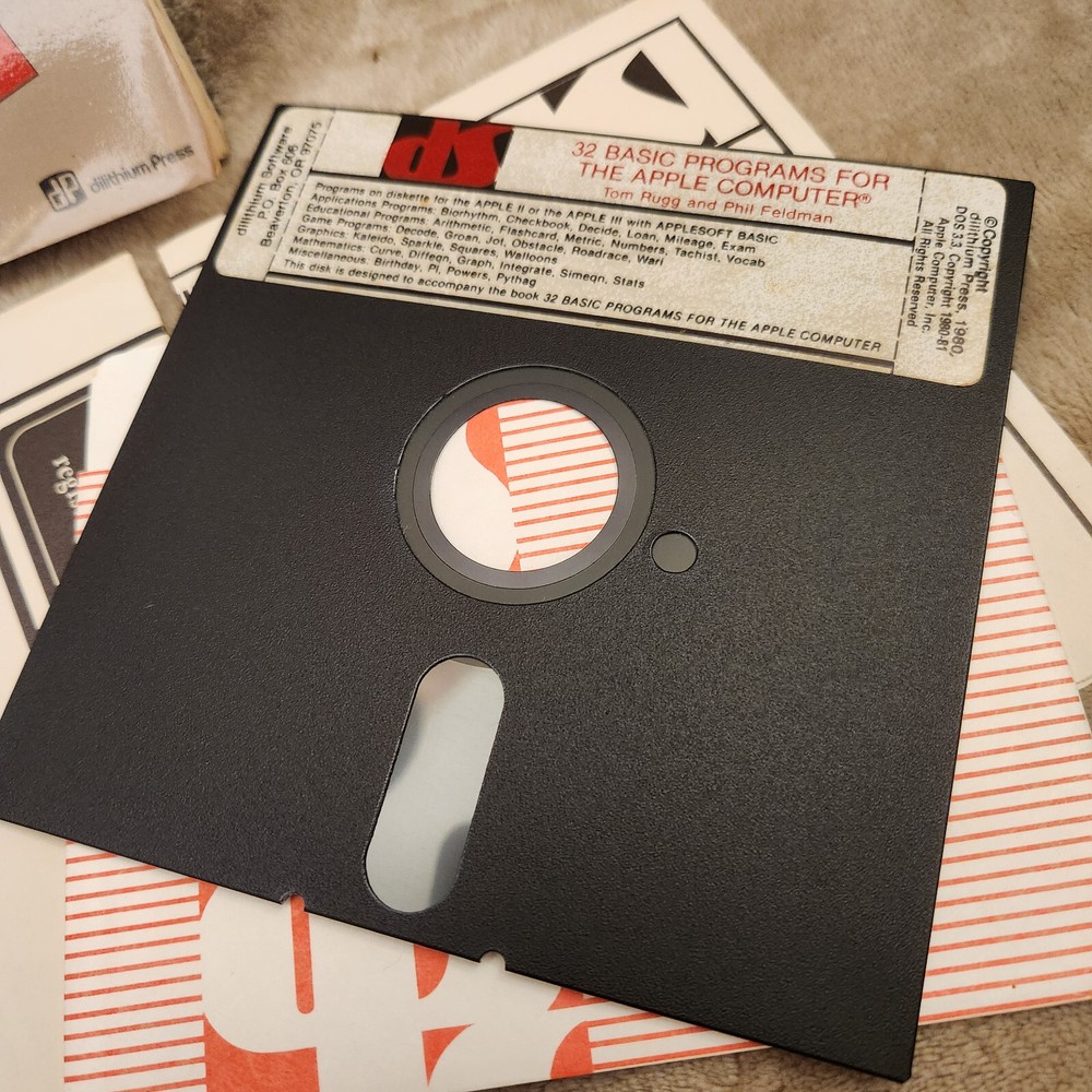 32 BASIC Programs for the Apple II Computer (Dilithium Software 1980) + Book