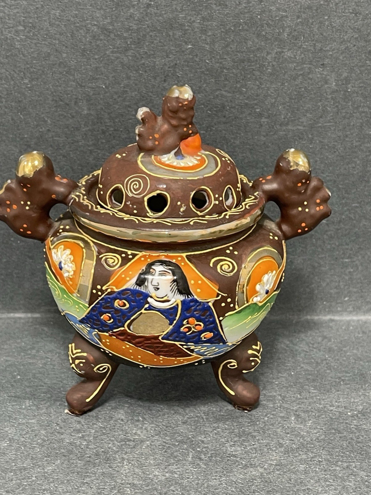 Vintage Satsuma Incense Burner with Gold Foo Dogs 1950s Moriage