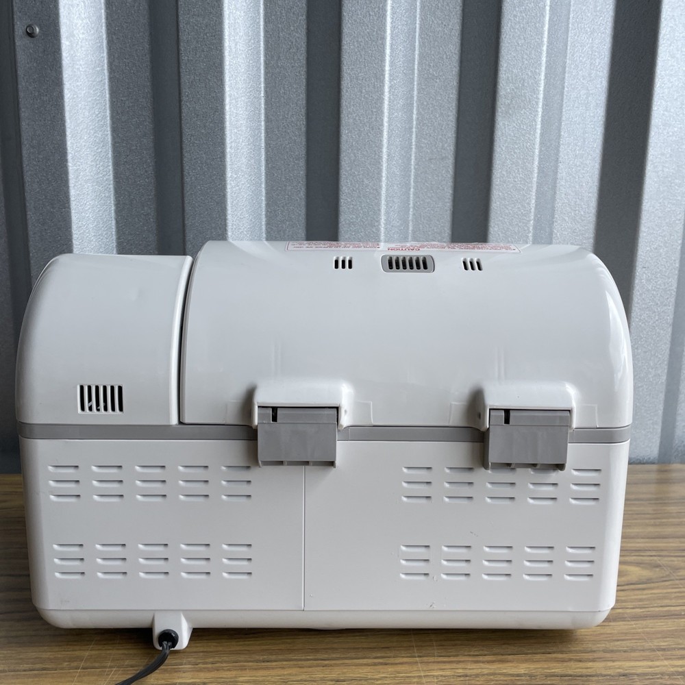 Zojirushi Home Bakery BBCC-V20 Bread Maker Machine 2lb Double Paddle - Tested