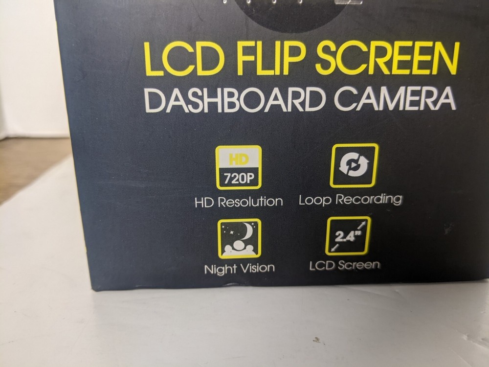 HYPE LCD flip screen dashboard camera 720 p. LCD Screen 2.4"