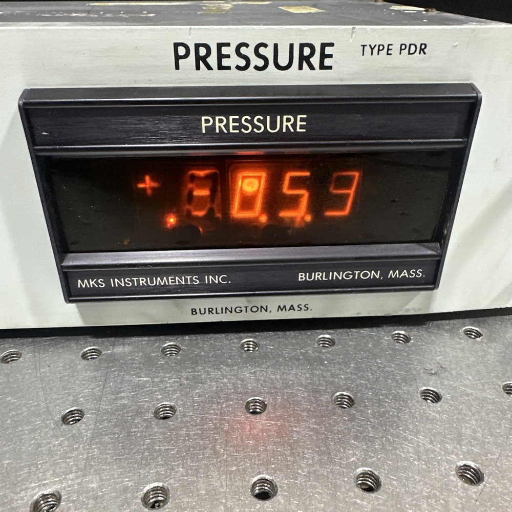 MKS Baratron PDR-3 Pressure Meter PS/DVM Digital Vacuum Gauge Controller