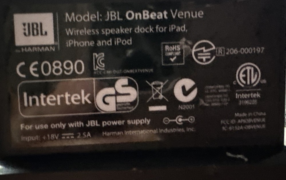 JBL OnBeat Venue Wireless iPad Dock Bluetooth Speaker