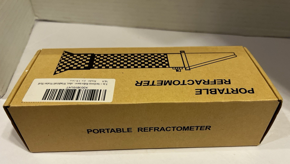 Portable Refractometer ATC LEC115 New in Case & Box