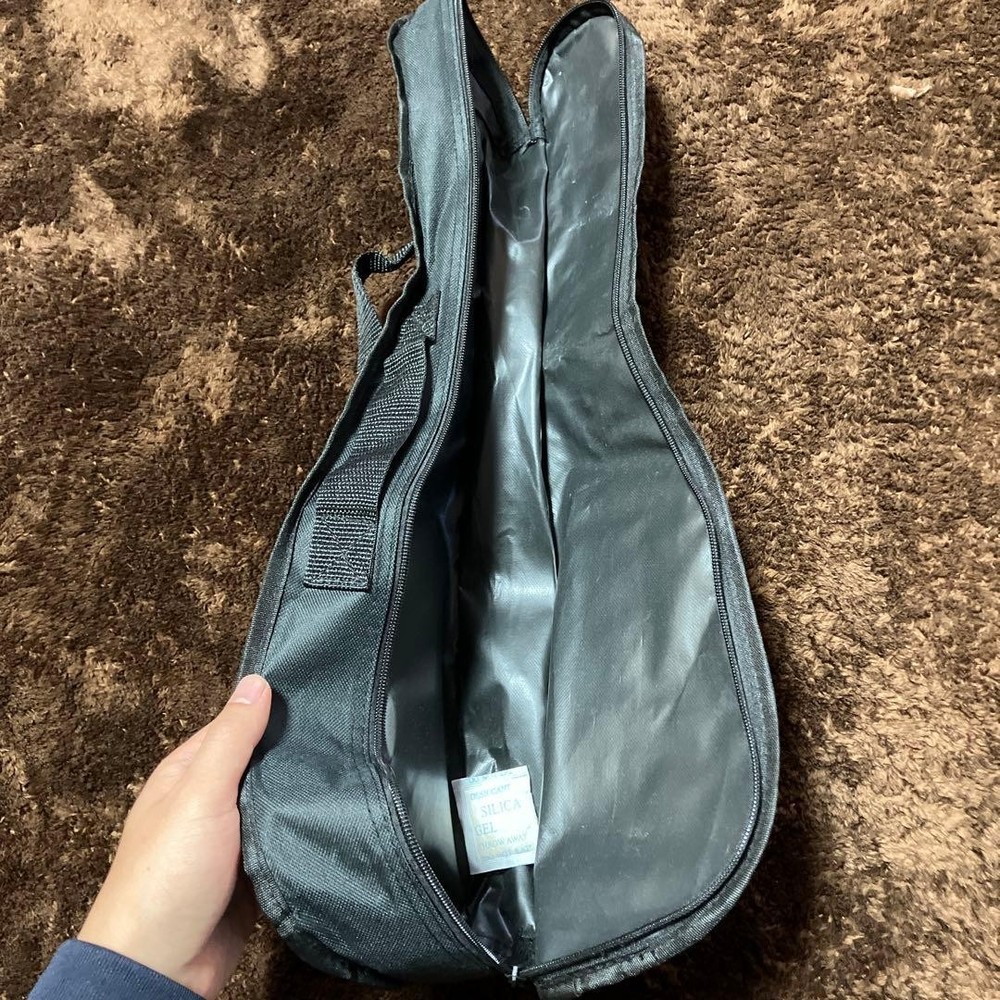 Hanalei Ukulele with soft case