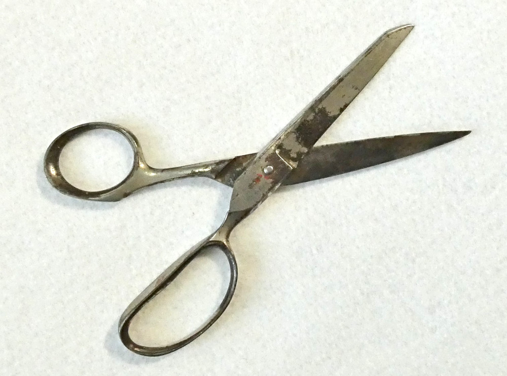 Vintage WINCHESTER 9012 Scissors 7"
