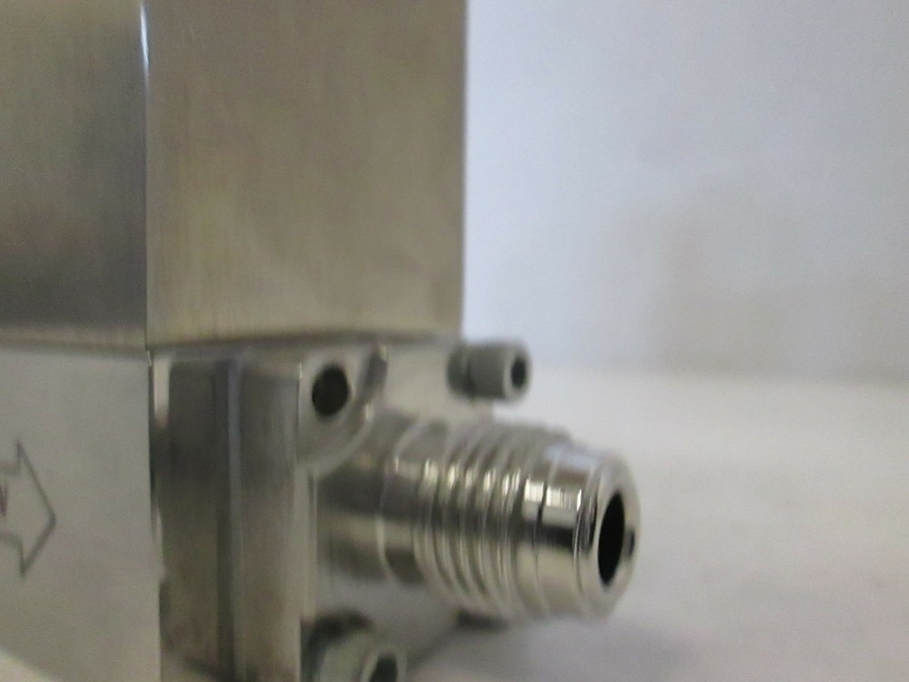 Unit UFC-1168A, Mass Flow Controller MFC, H2, 15 SLM, Used