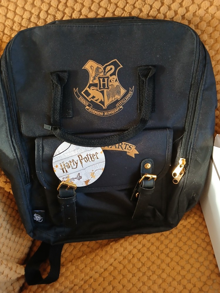 Harry Potter Gift Bundle, Bath collection set, Box, Makeup, Backpack.