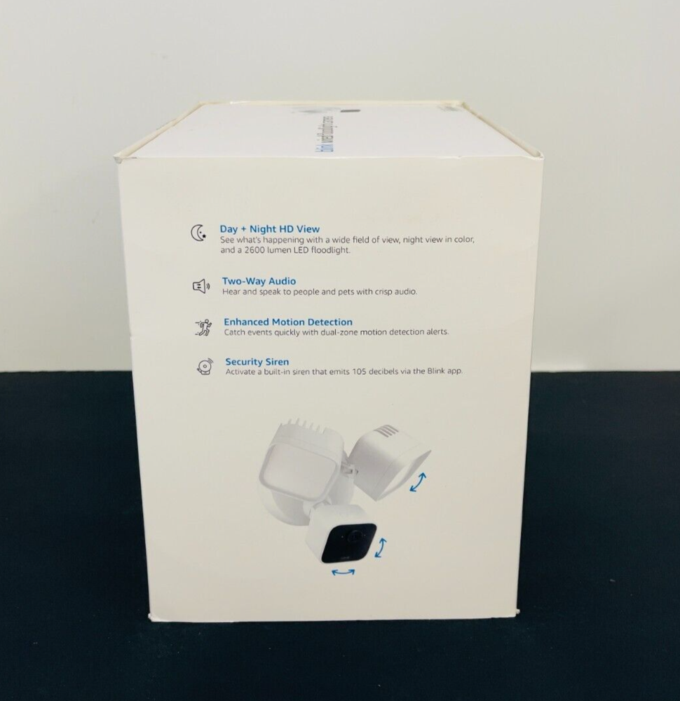 Blink Wired Floodlight Camera Smart security camera 2600 lumens HD live view NEW