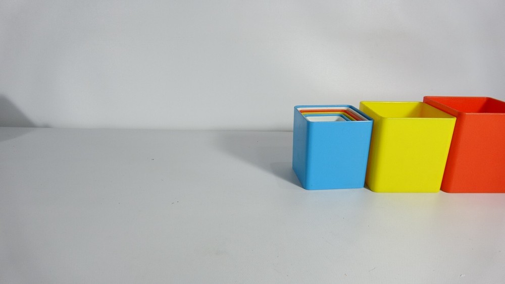 Made In Italy Colored Plastic Stacking Kids Learning Cubes - 8