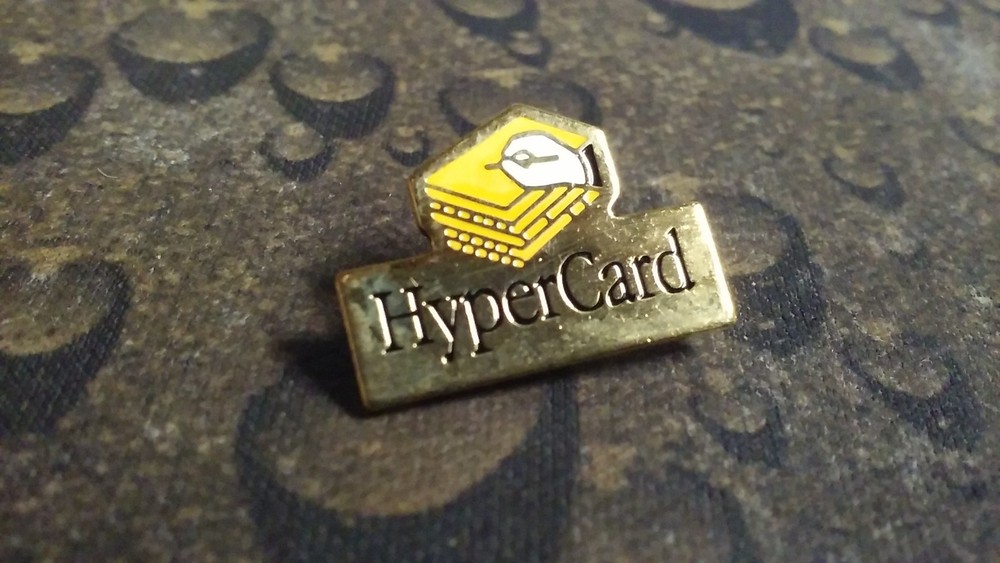 HyperCard Apple computer vintage pin badge