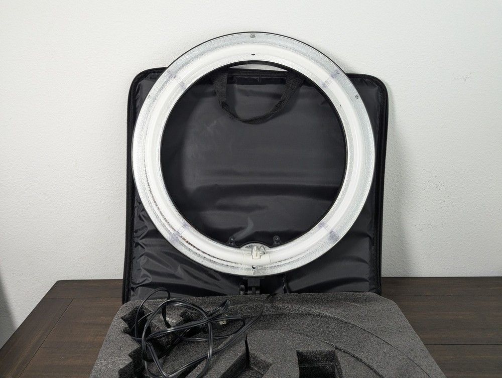 Neewer RL-18, Large 18 Inch Ring Light 55W LED Ringlight, Diffuser & Case *READ*