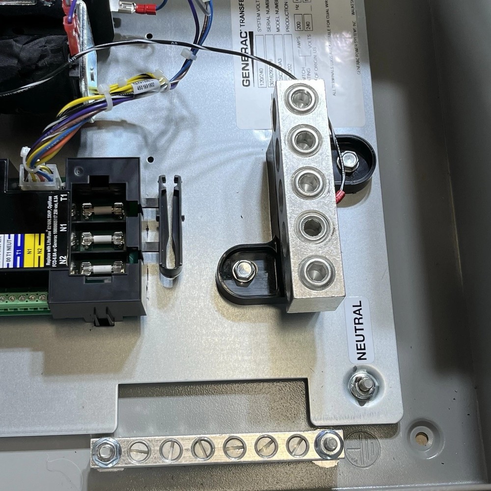 Generac RXSC200A3 Non-Service Rated 200 Amp Automatic Transfer Switch