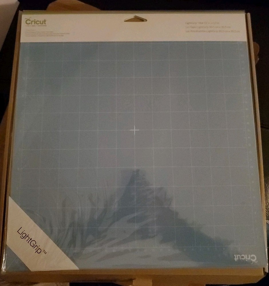 Cricut Bundle Includes Mat,Kraft Board Sampler,Foil,Transfer Kit,Scraper/Spatula