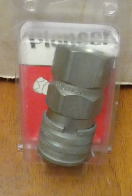 Pioneer Skid Steer Coupling