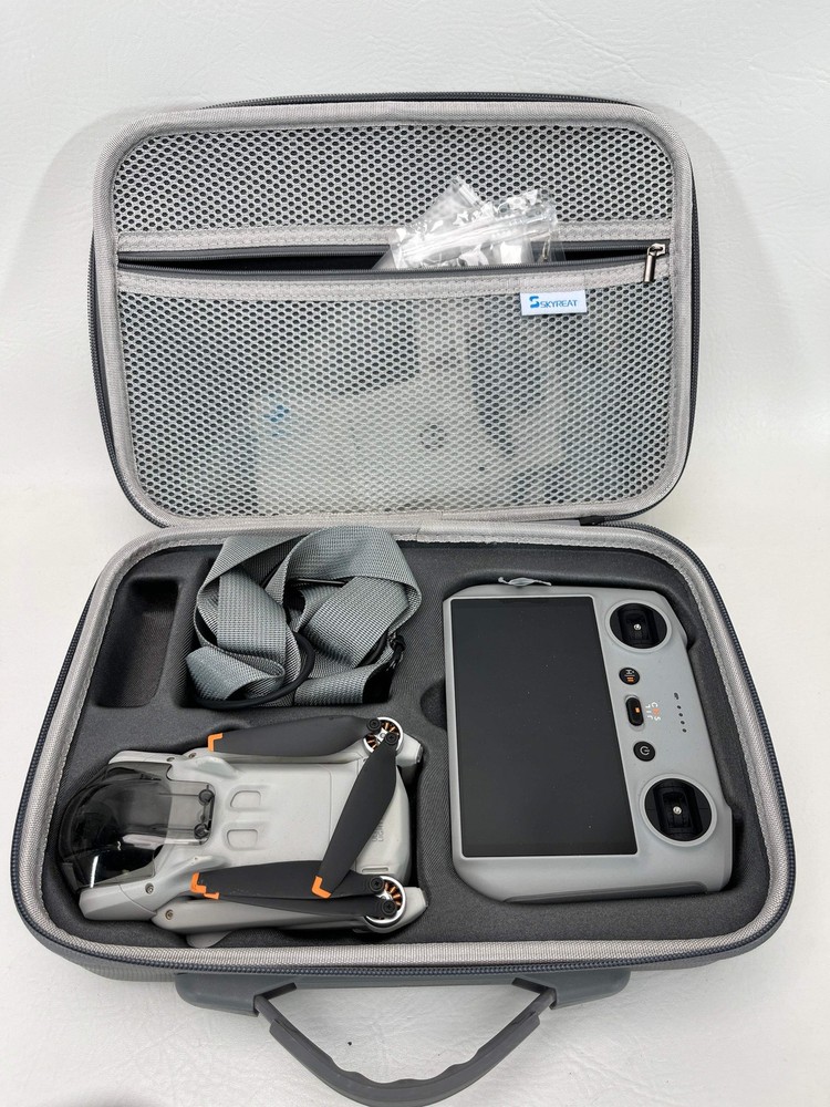 Broken DJI Mini 3 Drone and Controller CP.RC.00000005.01