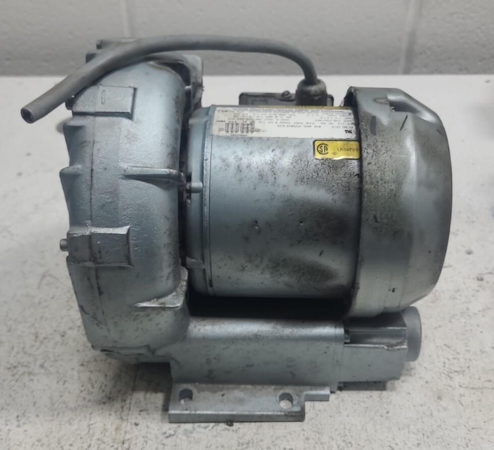 Vacuum pump Gast Idex R2303A.