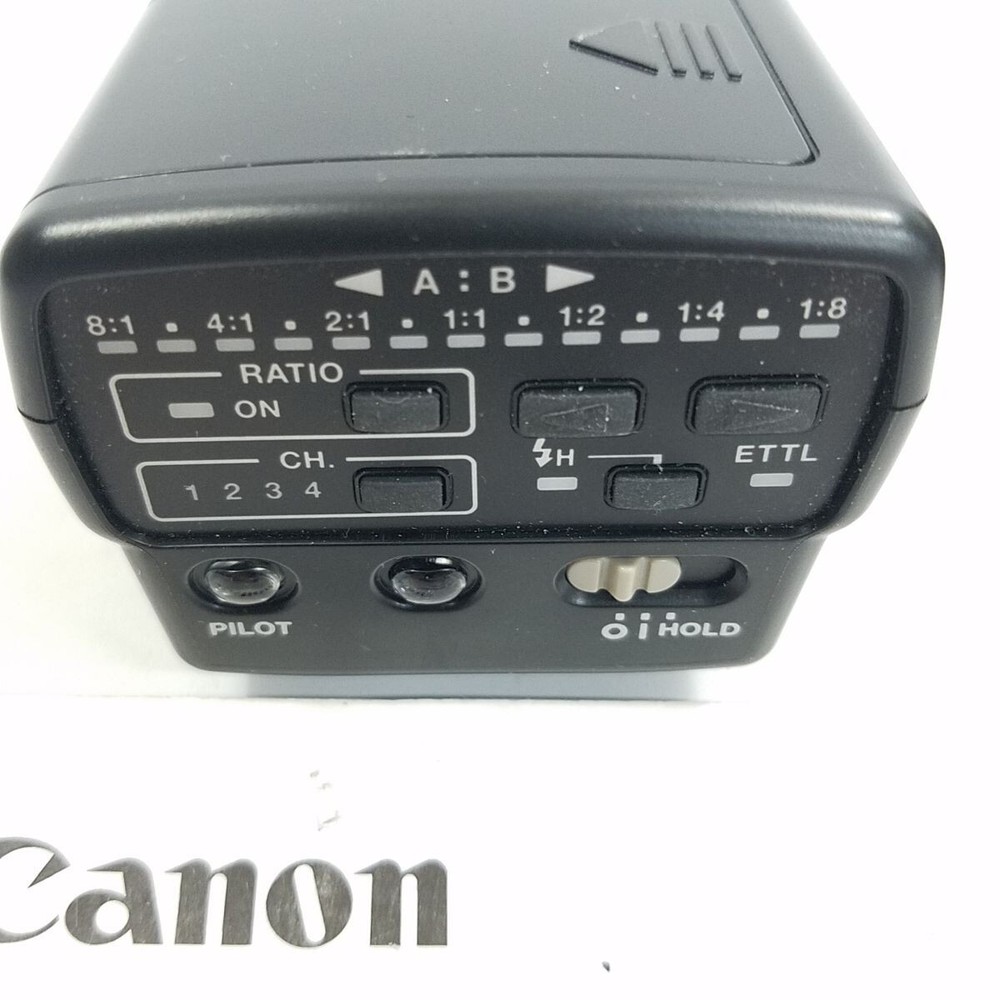 Canon Speedlite Transmitter ST-E2 with Case & Instructions Working