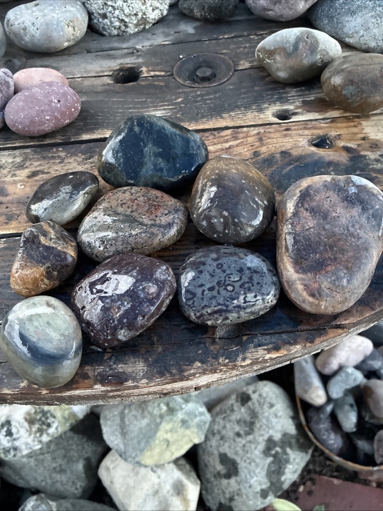 rocks for tumbling Rough 5 Lbs Mix