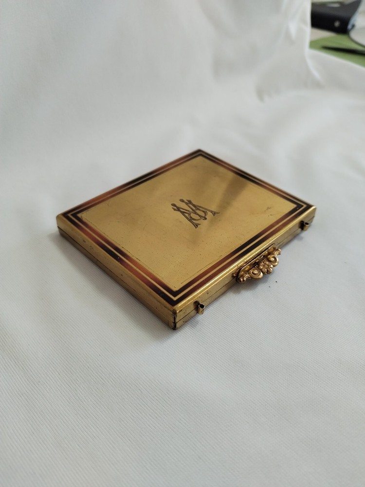 Powder puff Vintage container Flip - Top Compact