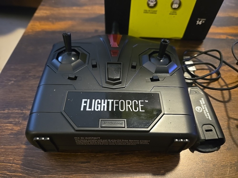 Brookstone Flight Force HD video Drone BD30 / Open Box