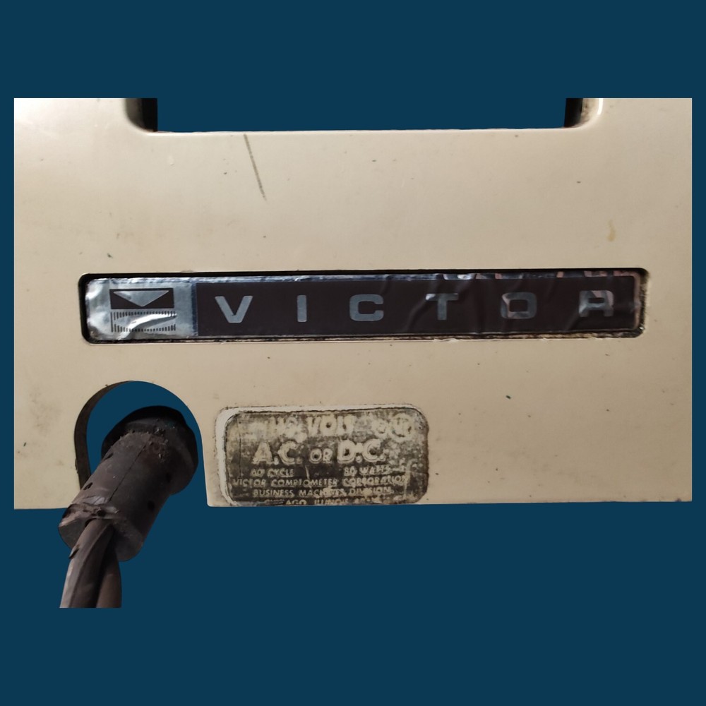 RARE 1930 Vintage VICTOR Comptometer Corp. 9 Column Adding Machine Model 6-82-54