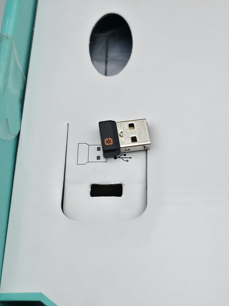 Logitech MK335 Wireless Optical Keyboard and Mouse Combo - Black/Silver